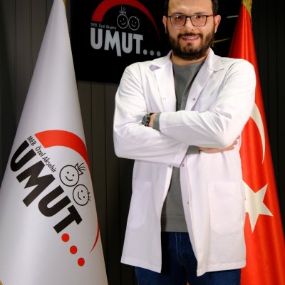 Uğur  Gölcür
